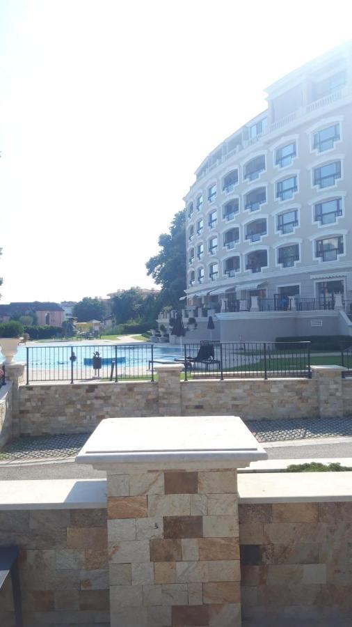 St Constantine And Helena - Anthony'S Luxurious Apartment Varna Eksteriør billede